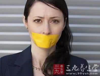 口臭什么原因引起的 口臭是什么原因引起的 6种疾病或是元凶