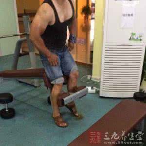 胖子抽脂变型男 肚腩怎么减 用对方法胖子瘦身变型男
