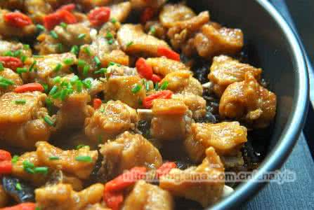 糯米蒸鸡翅的做法 蒸出粒粒香滑鸡翅的私家秘诀