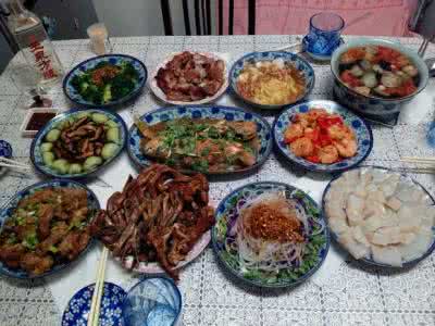 年夜饭的传统菜肴 教你制作年夜饭菜肴