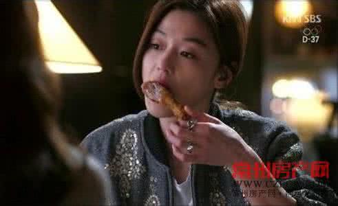 来自星星的你啤酒炸鸡 《星星》大火千颂伊最爱炸鸡和啤酒 如此搭配很伤胃