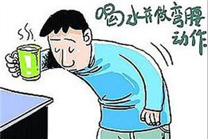 打嗝最快方法止嗝 打嗝不是小事儿 快速止嗝4方法！