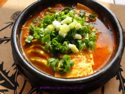 泡菜汤 今个儿的午饭~~~泡菜汤