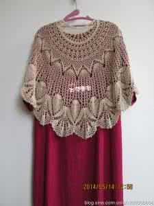 霞玉芳红 “从今无意爱红芳”----简洁钩针披肩一款