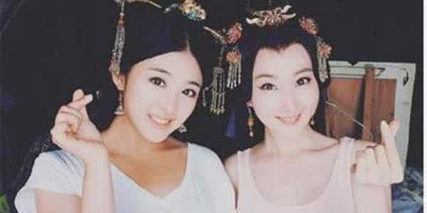 脖子晒得很黑怎么办 张含韵晒照“自黑” 网友：脖子多少天没洗了