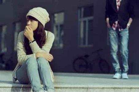 少年壮志不言愁 童声  爱不言声，两心相知就好；情不表露，两人懂得足够！