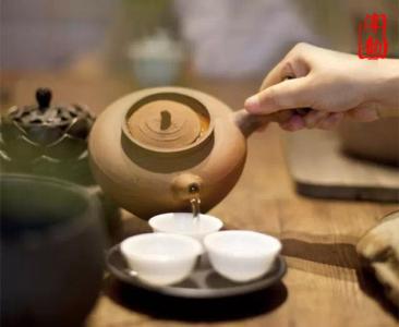 宝宝退烧药 喝茶原来这么讲究 宝宝退烧药怎么选？原来里面这么多讲究