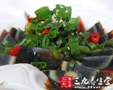 立夏吃咸鸭蛋 炎夏咸蛋多吃危害健康