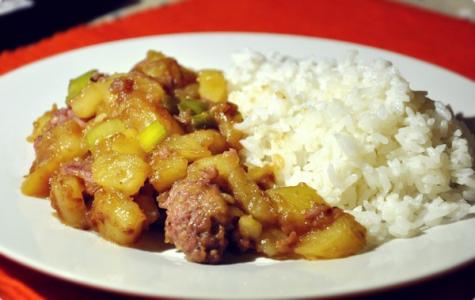 土豆肉丝盖浇饭 腊肠土豆盖饭