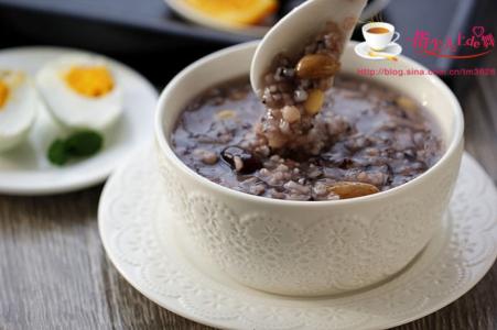 益气补血药膳 补血益气粥 8大五谷药膳茶疗方 益气补血去雀斑