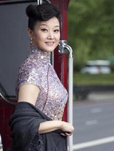 旗袍小镇惊艳亮相 惊艳!旗袍之美!