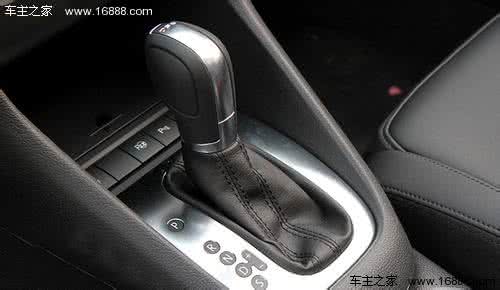 自动档变速箱油多少钱 自动档变速箱油更换 自动档车主都不以为然的6个操作, 变速箱瞬间报废!