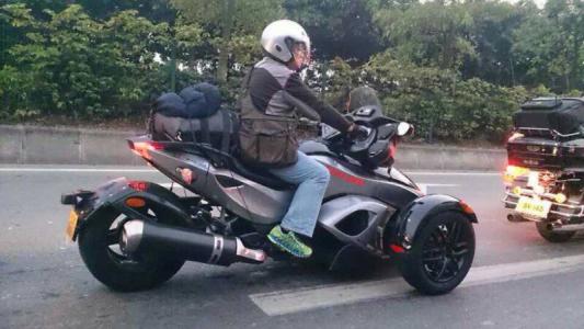 跑闪送用什么摩托车 跑闪送用什么摩托车？