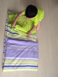 豆腐块被子小技巧 触摸屏失灵修复小技巧 简易叠被子的方法 五个小技巧比军被都整齐