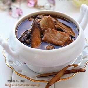 炖排骨四物汤的做法 四物药炖排骨汤