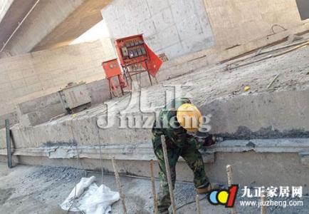 施工缝凿毛处理要求 施工缝处理要求