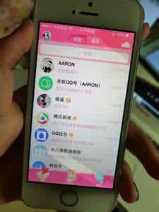 手机屏幕进油怎么处理？