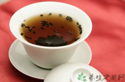 血脂异常饮食调控 润肠通便的食物 调控血压、血脂，润肠通便的茶树菇无花果汤
