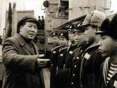 解放军欺负老百姓 1951解放军统帅毛泽东：欺负中国的时代永远宣告结束