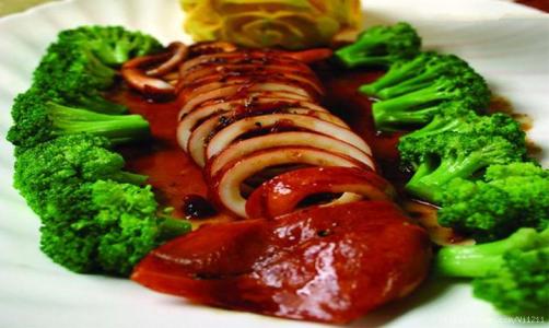 芋头烧肉 喜欢吃芋头，就这样烧出来，不仅有肉吃还喷香软糯