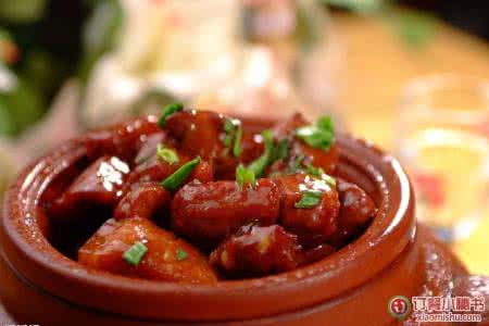 高粱粑 (大厨原创菜)金钩坛子肉+高粱粑炒腊肉