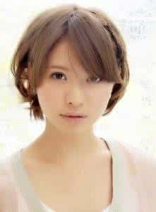 瓜子脸女生适合的发型 10款日式发型让你立变瓜子脸