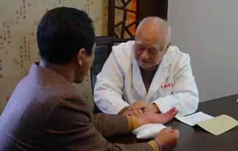 【一点资讯】名国医30年高血压，一杯自制药茶喝好了！配方公开 (Yidianzixun.com)