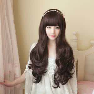 波浪卷长发烫发发型 女装长发烫发做大波浪发型