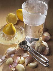 烤橘子 治咳嗽 快速解决小儿咳嗽食方大蒜水烤橘子