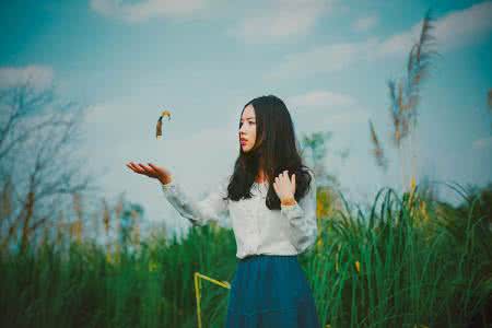 温暖心灵的情感美文 请许我,忘记【情感美文】