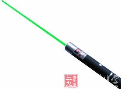 大功率激光笔 激光笔伤害不可逆大功率危险品可能轻易买到