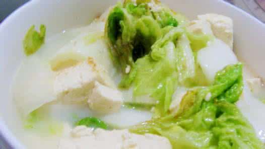 白菜炒豆腐 白菜豆腐