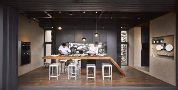 室内设计最高奖 这个石头屋，面朝大海，获2016红点室内设计最高奖。