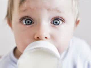 各月龄宝宝奶量 不同月龄宝宝该吃多少奶