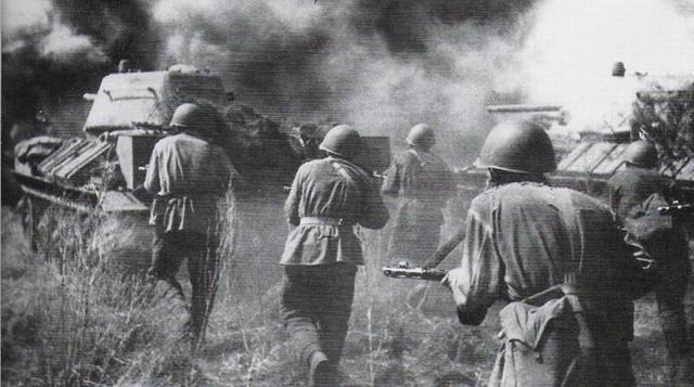 苏联二战中最大耻辱 百万苏军为何调转枪口与祖国为敌？