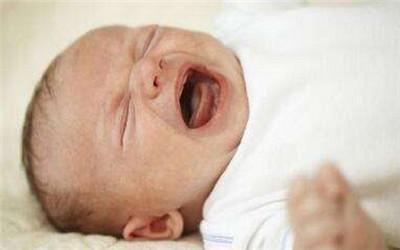 常发生在宝宝身上的5大奇怪状况，你被哪个吓到过？